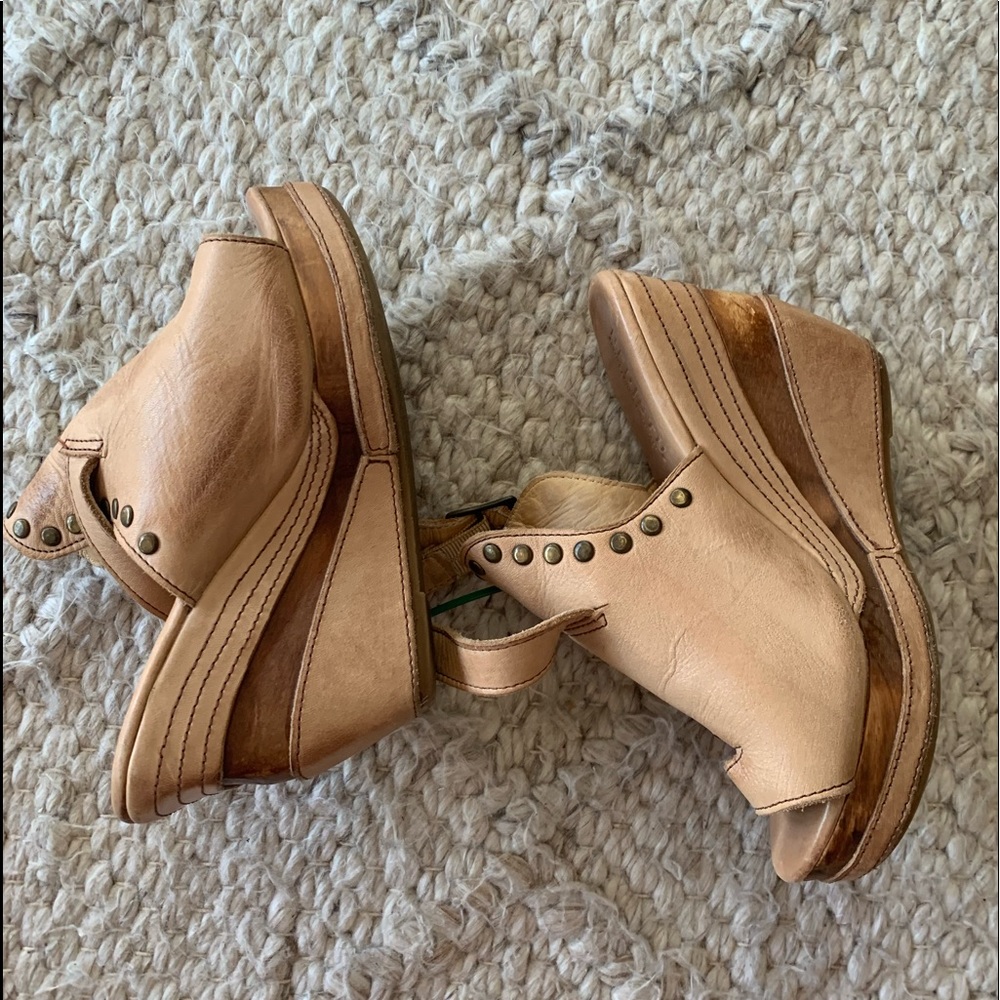 Bed Stu 3 1/2 in Wedge